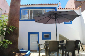 LovelyStay - Casa Palmeira Azul